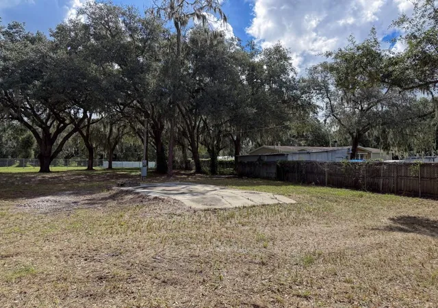 Photo 4 of Land for sale at 6916 Coronet Rd, Lakeland, FL 33811 | MLS# A4707686 | Listing updated on 2026-10-08