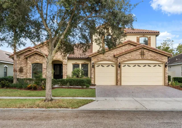 Photo 2 of Single family home for sale at 1260 Bella Vista Cir, Longwood, FL 32779 | MLS# O6445361 | Listing updated on 2026-10-08