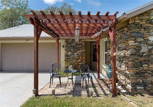 Photo 2 of Sale Pending at 915 Stetson Ter, Inverness, FL 34450 | MLS# W7889891 | Listing updated on 2026-10-04