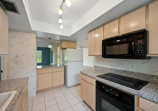 Photo 3 of House for sale at 4329 Brittany Ln #59, Sarasota, FL 34233 | MLS# A4707688 | Listing updated on 2026-10-07