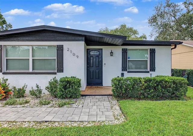Photo 2 of Single family home for sale at 2109 E Flora St, Tampa, FL 33610 | MLS# TB8552824 | Listing updated on 2026-10-06