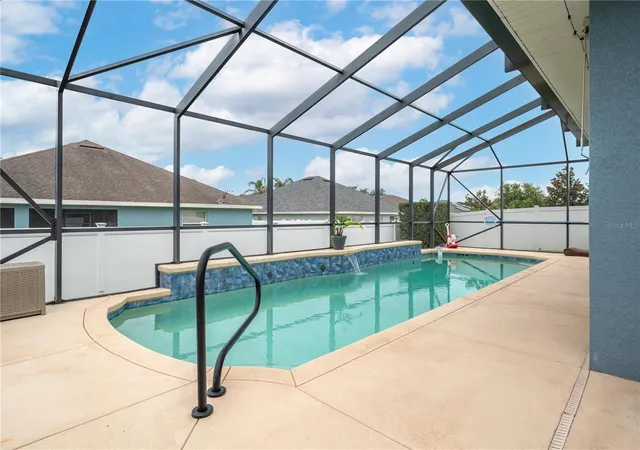 Photo 2 of Single family home for sale at 139 Bentley Oaks Blvd, Auburndale, FL 33823 | MLS# L4965399 | Listing updated on 2026-10-03