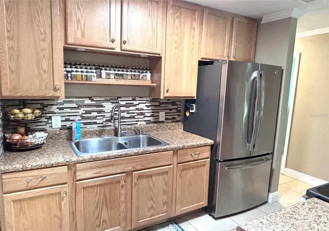 Photo 3 of Single family home for sale at 515 W Garrison Ave, Deland, FL 32720 | MLS# V4951546 | Listing updated on 2026-10-04