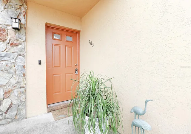 Photo 2 of Condo for sale at 503 Manor Cir, Sebring, FL 33872 | MLS# P4940019 | Listing updated on 2026-09-30