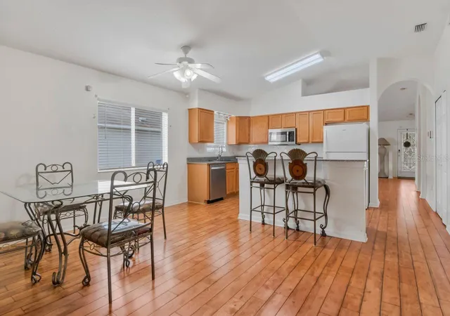 Photo 4 of Single family home for sale at 2725 Buckhorn Preserve Blvd, Valrico, FL 33596 | MLS# O6445374 | Listing updated on 2026-10-01