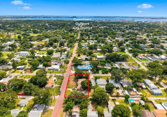 Photo 2 of Single family home for sale at 1525 56th Street S, Gulfport, FL 33707 | MLS# TB8552837 | Listing updated on 2026-10-03