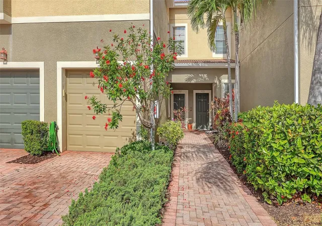 Photo 1 of Townhouse for sale at 7927 Moonstone Dr #26-102, Sarasota, FL 34233 | MLS# A4707696 | Listing updated on 2026-09-30
