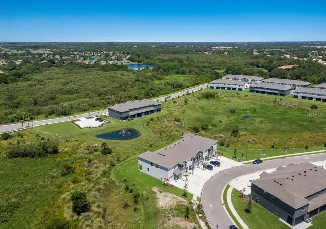 Photo 2 of Townhouse for sale at 8916 Milestone Dr, Sarasota, FL 34238 | MLS# A4707697 | Listing updated on 2026-09-30