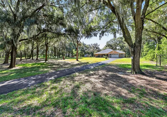 Photo 3 of Single family home for sale at 5788 W Riverbend Rd, Dunnellon, FL 34433 | MLS# G5118365 | Listing updated on 2026-09-29