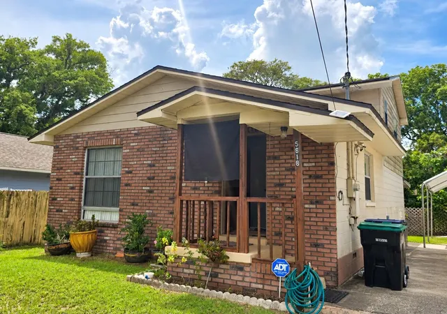 Photo 3 of Single family home for sale at 5618 Joyce St, Orlando, FL 32839 | MLS# O6445382 | Listing updated on 2026-10-06