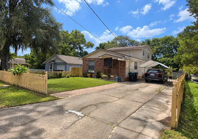 Photo 3 of Single family home for sale at 5618 Joyce St, Orlando, FL 32839 | MLS# O6445382 | Listing updated on 2026-10-06