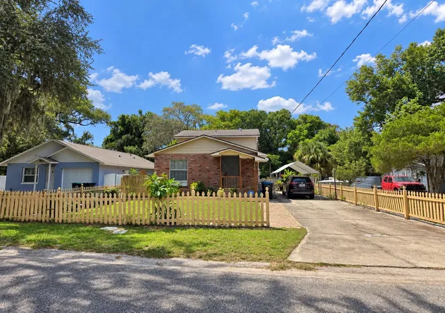 Photo 4 of Single family home for sale at 5618 Joyce St, Orlando, FL 32839 | MLS# O6445382 | Listing updated on 2026-10-06