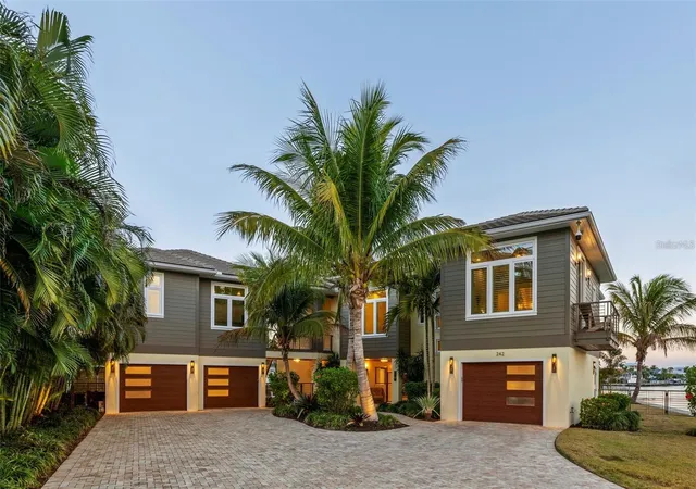 Photo 2 of Single family home for sale at 242 Oak Ave, Anna Maria, FL 34216 | MLS# A4707699 | Listing updated on 2026-10-02
