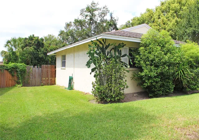 Photo 3 of Single family home for sale at 6123 Christina Dr E, Lakeland, FL 33813 | MLS# L4965401 | Listing updated on 2026-09-29