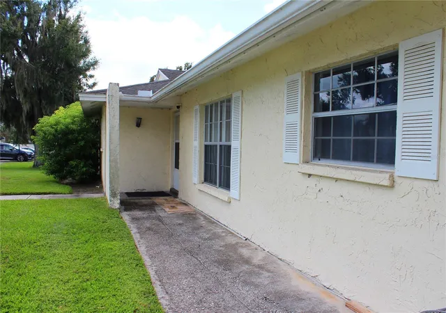 Photo 6 of Single family home for sale at 6123 Christina Dr E, LAKELAND, FL 33813 | MLS# L4965401 | Listing updated on 2026-10-05
