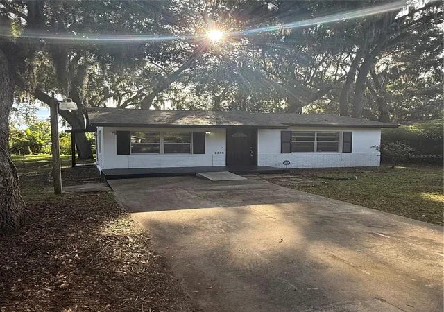 Photo 3 of Single family home for sale at 2513 Orange Ave, Sanford, FL 32773 | MLS# V4951548 | Listing updated on 2026-09-29