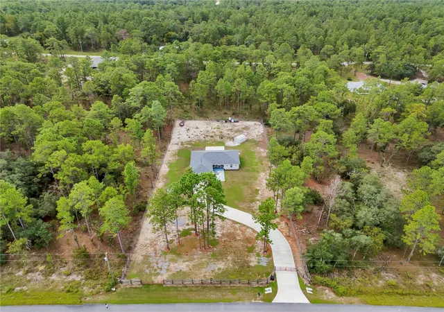 Photo 2 of Single family home for sale at 23708 Nw Amberjack Ave, Dunnellon, FL 34431 | MLS# S5158426 | Listing updated on 2026-10-08