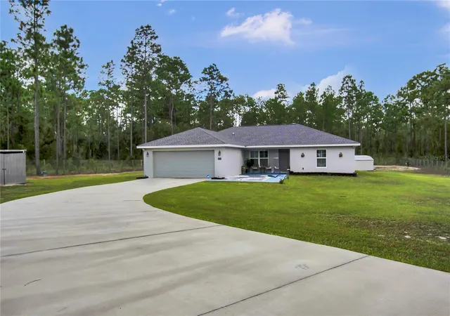 Photo 3 of Single family home for sale at 23708 Nw Amberjack Ave, Dunnellon, FL 34431 | MLS# S5158426 | Listing updated on 2026-10-08