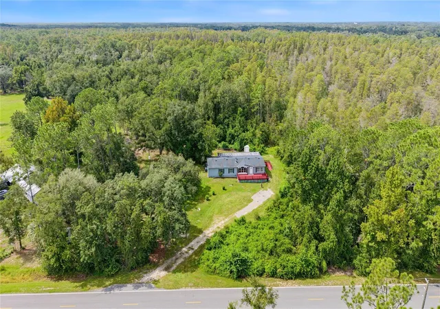 Photo 2 of Manufactured home for sale at 7257 Berry Rd, Zephyrhills, FL 33540 | MLS# TB8552853 | Listing updated on 2026-10-03