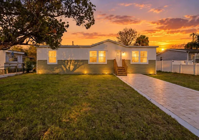 Photo 2 of Manufactured home for sale at 1913 Woodcrest Dr, Ormond Beach, FL 32174 | MLS# P4940020 | Listing updated on 2026-09-30