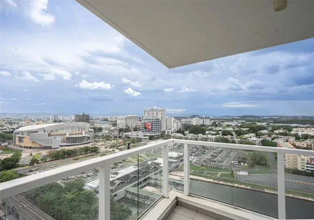 Photo 3 of Condo for sale at 48 Aveluis Muñoz Rivera #2007, San Juan, PR 00918 | MLS# PR9124532 | Listing updated on 2026-10-10