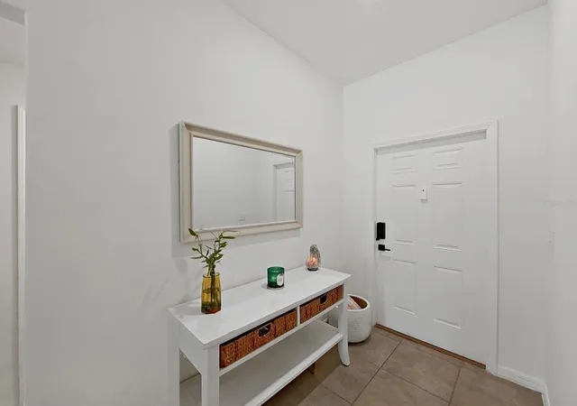 Photo 4 of Single family home for sale at 5037 White Chicory Dr, Apollo Beach, FL 33572 | MLS# TB8552872 | Listing updated on 2026-10-08
