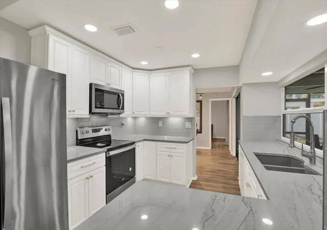 Photo 2 of Sale Pending at 1820 Northwood Dr, Clearwater, FL 33764 | MLS# TB8552880 | Listing updated on 2026-10-02