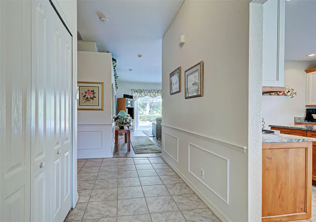 Photo 4 of Sale Pending at 201 King Palm Ct, Venice, FL 34292 | MLS# N6145966 | Listing updated on 2026-10-20