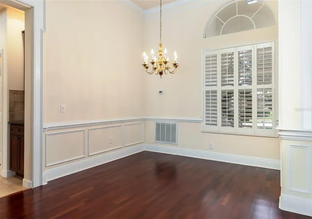 Photo 3 of Single family home for sale at 11727 Delwick Dr, Windermere, FL 34786 | MLS# O6445423 | Listing updated on 2026-10-23