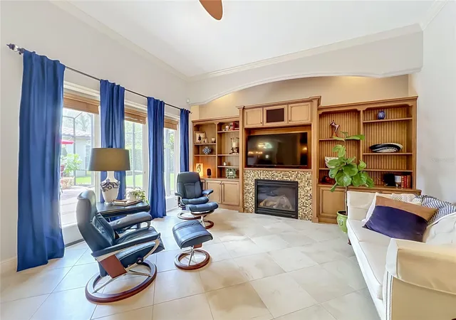 Photo 4 of Single family home for sale at 7456 Pointe Venezia Dr, Orlando, FL 32836 | MLS# O6445427 | Listing updated on 2026-10-03