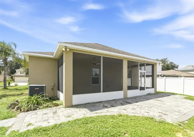 Photo 2 of Single family home for sale at 411 Hammerstone Ave, Haines City, FL 33844 | MLS# O6445428 | Listing updated on 2026-09-30