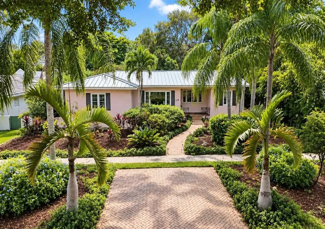 Photo 1 of Single family home for sale at 332 Ne 92nd Street, Miami Shores, FL 33138 | MLS# TB8552891 | Listing updated on 2026-10-01