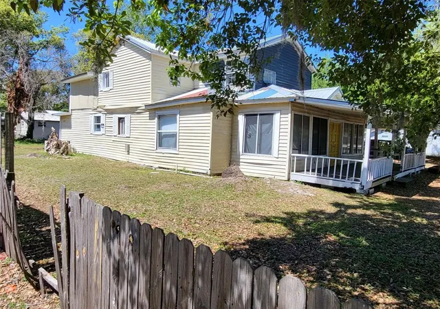 Photo 3 of Single family home for sale at 3520 N Florida Ave, Lakeland, FL 33805 | MLS# O6445442 | Listing updated on 2026-09-29