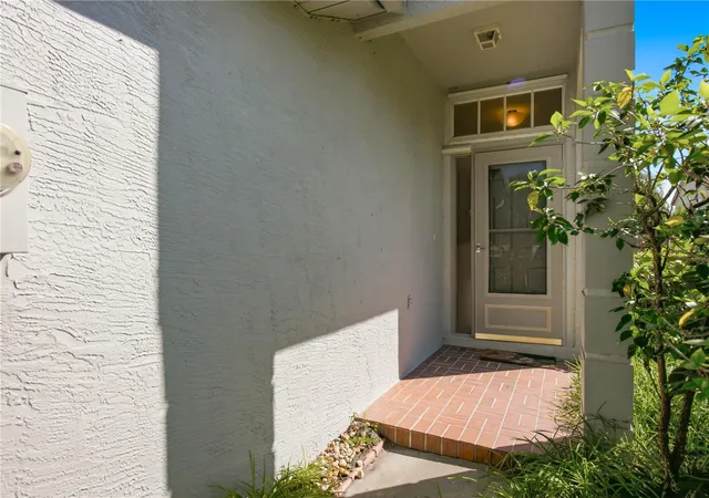 Photo 4 of Townhouse for sale at 2978 Fieldbrook Pl, Clearwater, FL 33761 | MLS# TB8552901 | Listing updated on 2026-10-20