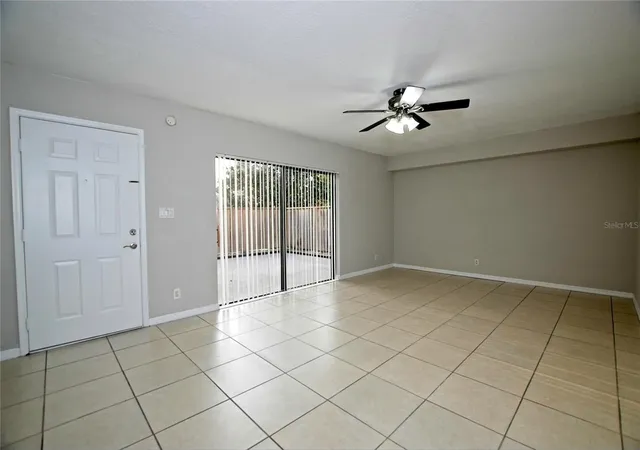 Photo 4 of Condo for sale at 5373 Bamboo Ct #402, Orlando, FL 32811 | MLS# O6445447 | Listing updated on 2026-09-30