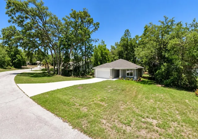 Photo 1 of Single family home for sale at 19447 Sw 98th Place Rd, Dunnellon, FL 34432 | MLS# OM733015 | Listing updated on 2026-10-07