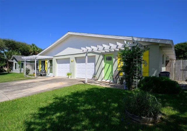 Photo 2 of Multi family home for sale at 1523 S Daytona Ave, Flagler Beach, FL 32136 | MLS# FC321751 | Listing updated on 2026-10-05
