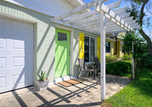 Photo 4 of House for sale at 1523 S Daytona Ave, Flagler Beach, FL 32136 | MLS# FC321751 | Listing updated on 2026-10-05