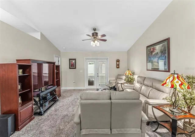 Photo 4 of Single family home for sale at 6816 Shepherd Oaks Rd, Lakeland, FL 33811 | MLS# L4965407 | Listing updated on 2026-10-05