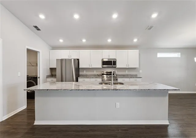 Photo 3 of Single family home for sale at 1373 Mezzavalle Way, Auburndale, FL 33823 | MLS# G5118375 | Listing updated on 2026-10-01