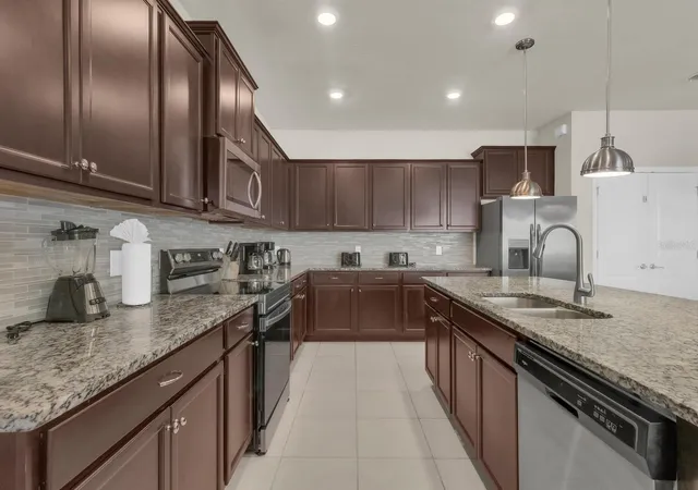 Photo 3 of Single family home for sale at 3052 Mahalo Dr, Davenport, FL 33897 | MLS# S5158448 | Listing updated on 2026-09-30