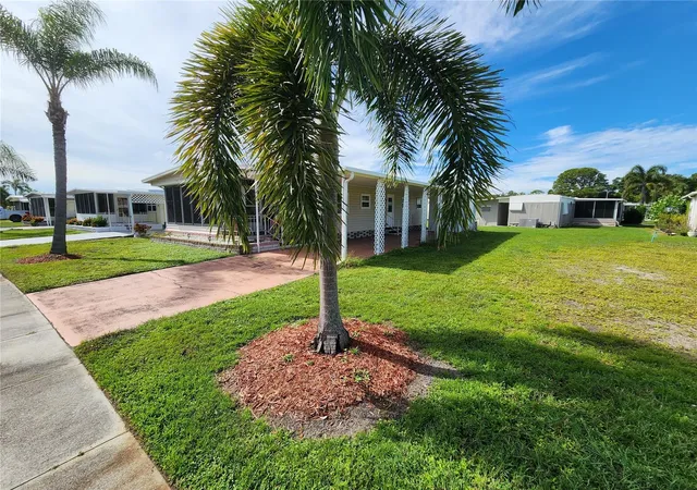 Photo 3 of Manufactured home for sale at 5408 Chateau Ln, Bradenton, FL 34207 | MLS# A4707725 | Listing updated on 2026-10-06
