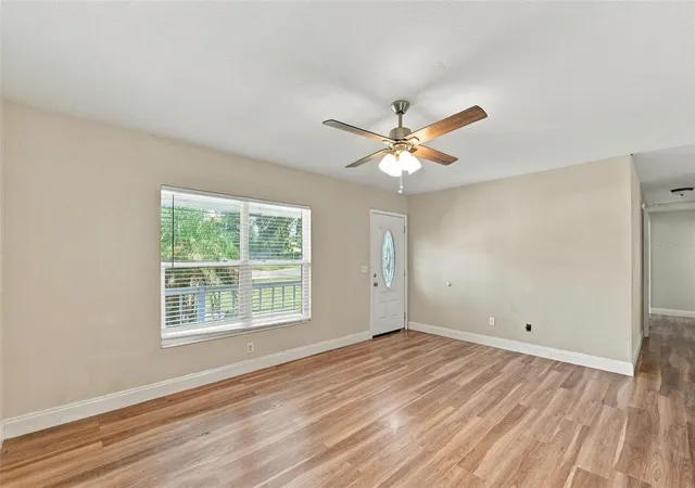 Photo 2 of Single family home for sale at 702 Camellia Ct, Seffner, FL 33584 | MLS# TB8552939 | Listing updated on 2026-10-22