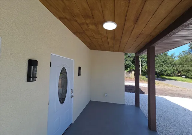 Photo 4 of Single family home for sale at 2327 Everett St, Lakeland, FL 33801 | MLS# A4707729 | Listing updated on 2026-09-29