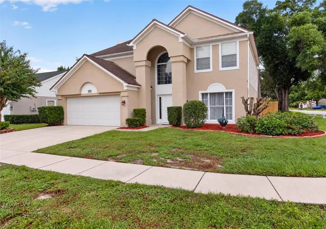 Single family home for sale at 955 W Charing Cross Cir, LAKE MARY, FL 32746 | MLS# O6445471
