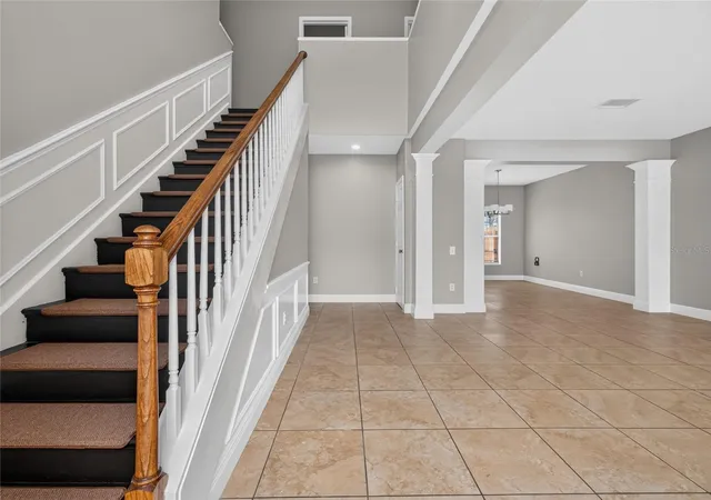 Photo 3 of Single family home for sale at 955 W Charing Cross Cir, Lake Mary, FL 32746 | MLS# O6445471 | Listing updated on 2026-10-08