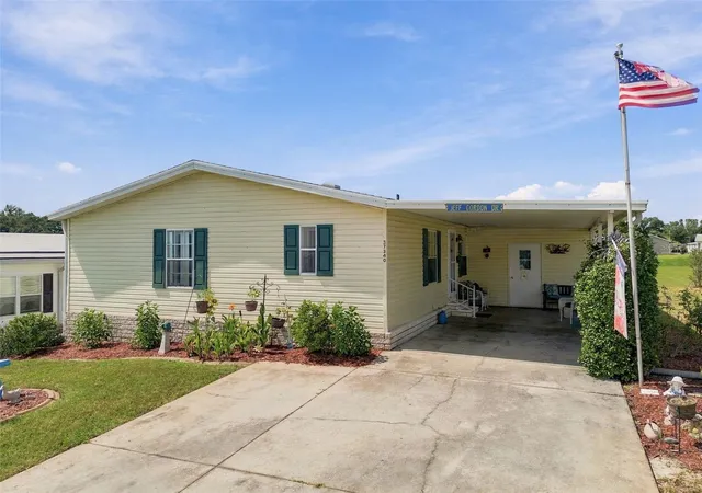 Photo 2 of Manufactured home for sale at 37340 Neukom Ave, Zephyrhills, FL 33541 | MLS# TB8552945 | Listing updated on 2026-10-03