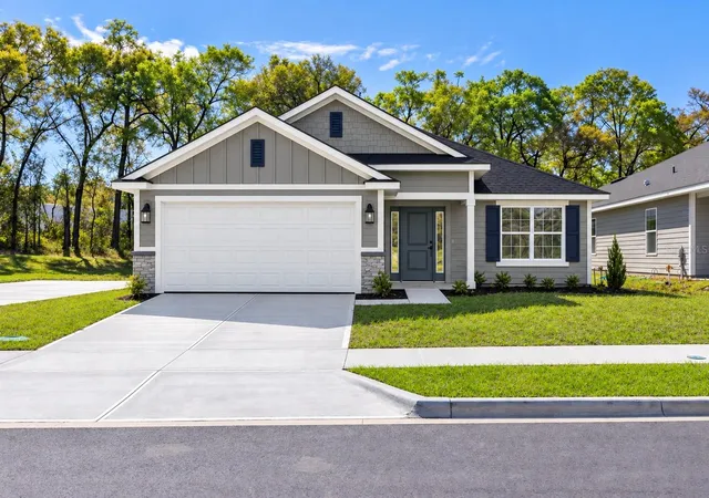 Photo 1 of Single family home for sale at 213 Sw Bellflower Dr, Lake City, FL 32024 | MLS# GC543845 | Listing updated on 2026-09-29