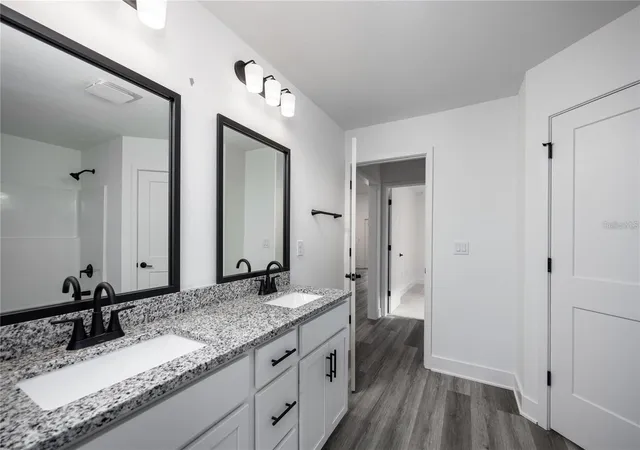 Photo 4 of Single family home for sale at 213 SW Bellflower Dr, Lake City, FL 32024 | MLS# GC543845 | Listing updated on 2026-09-29
