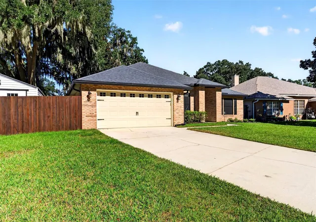 Photo 2 of Single family home for sale at 4683 Ilah Rd N, Jacksonville, FL 32257 | MLS# O6445476 | Listing updated on 2026-10-23